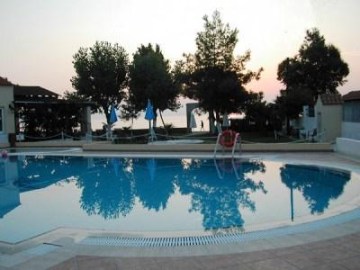 Margarita Beach Hotel Agia Marina  Exterior photo