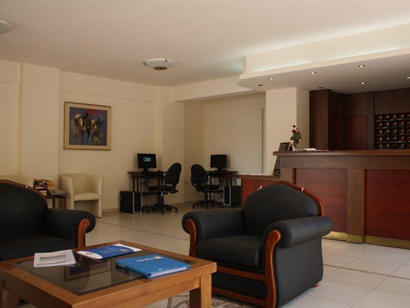 Margarita Beach Hotel Agia Marina  Exterior photo